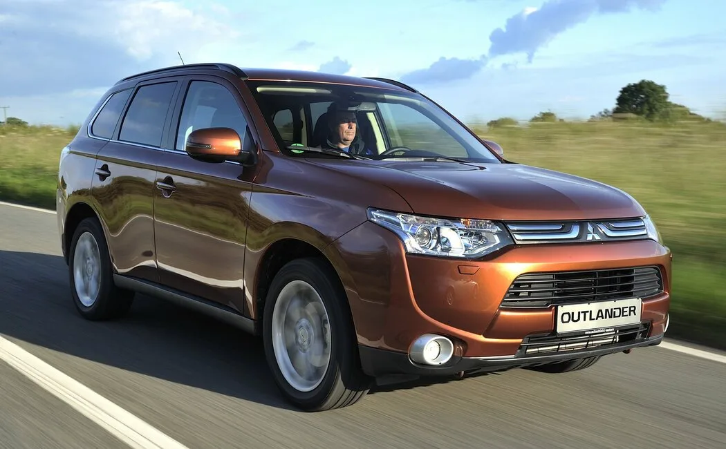 Mitsubishi Outlander 3